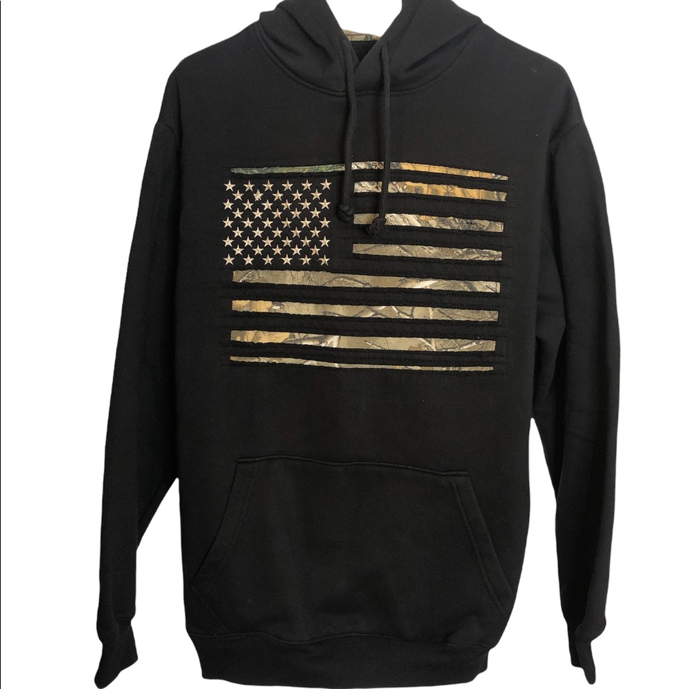 Men’s medium camp flag hoodie